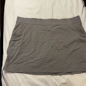 Columbia Women's Gray Tech  Skirt